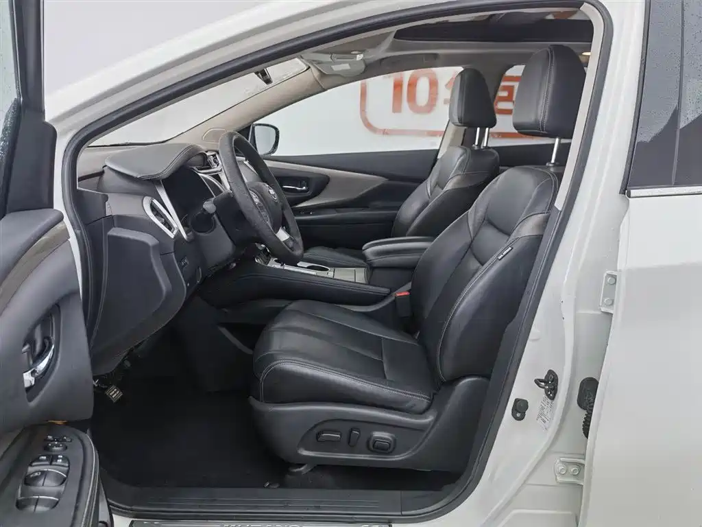 Nissan Murano 2017 — фото 10