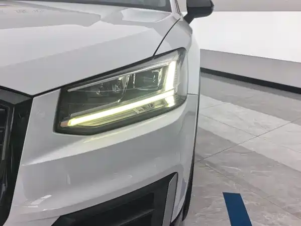 Audi Q2L 2020