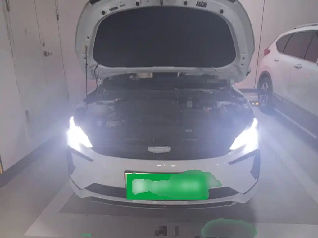 Geely Emgrand L Hip 2025 — фото 21