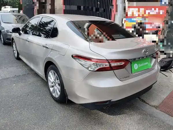 Toyota Camry 2019