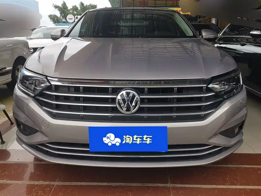 Volkswagen Sagitar 2019