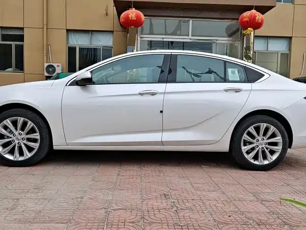 Buick Regal 2024