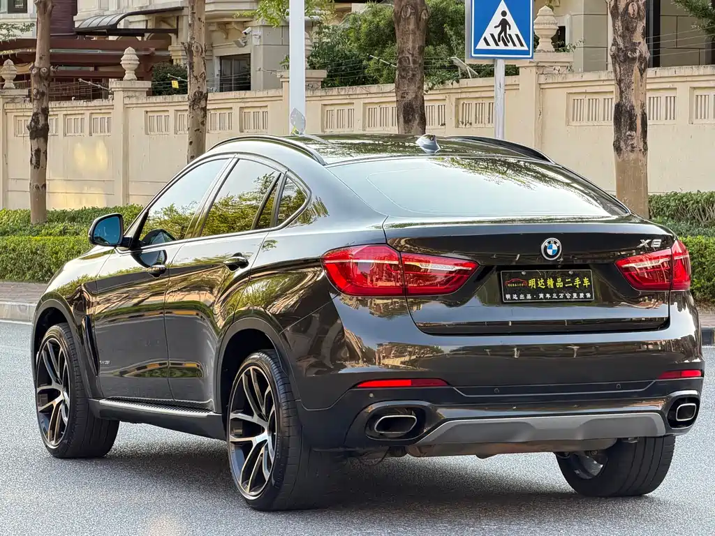 BMW X6 2016 — фото 23