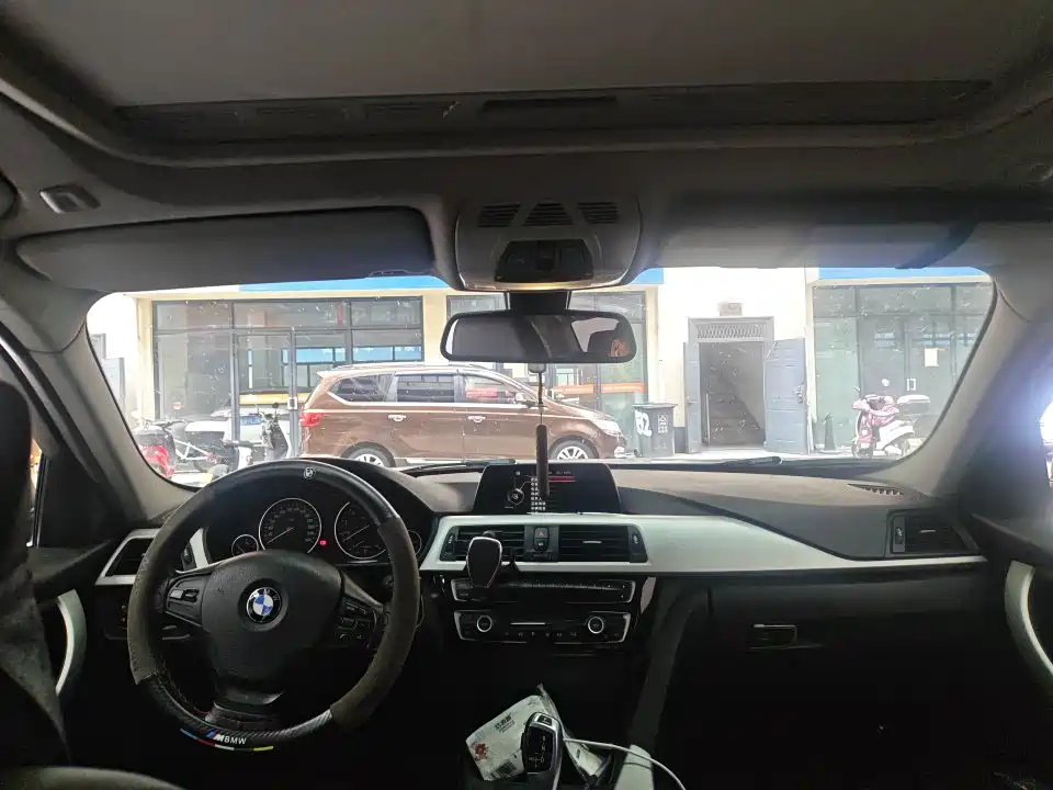 BMW 3 Series 2015 — фото 3