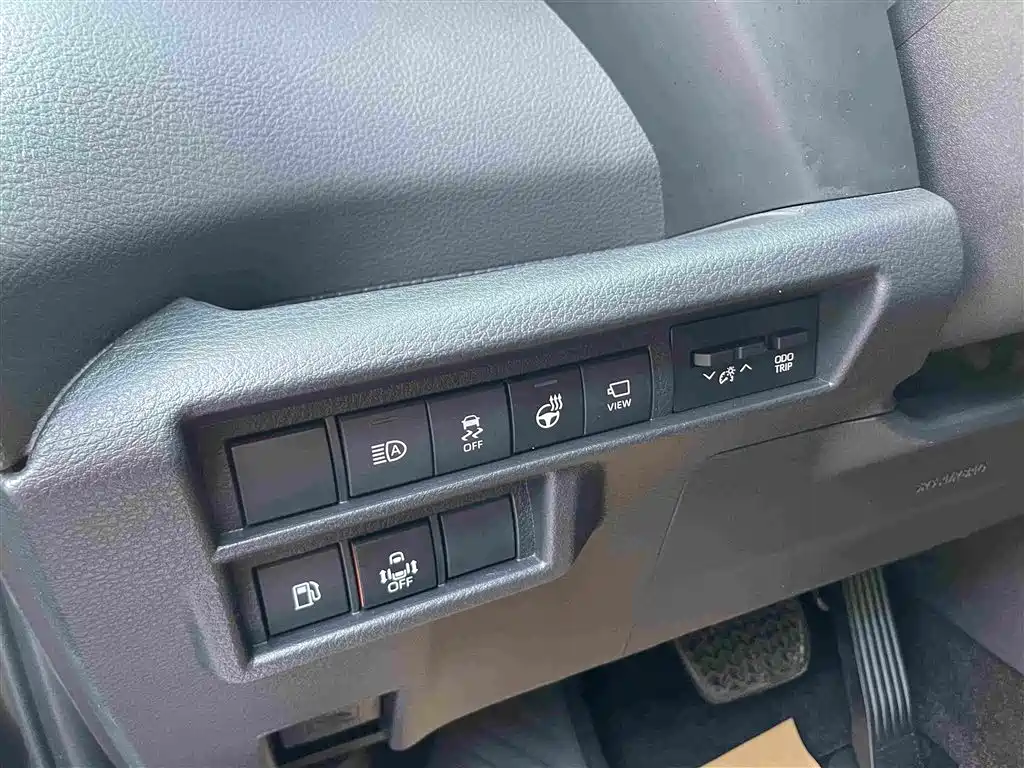 Toyota Sienna 2024 — фото 10