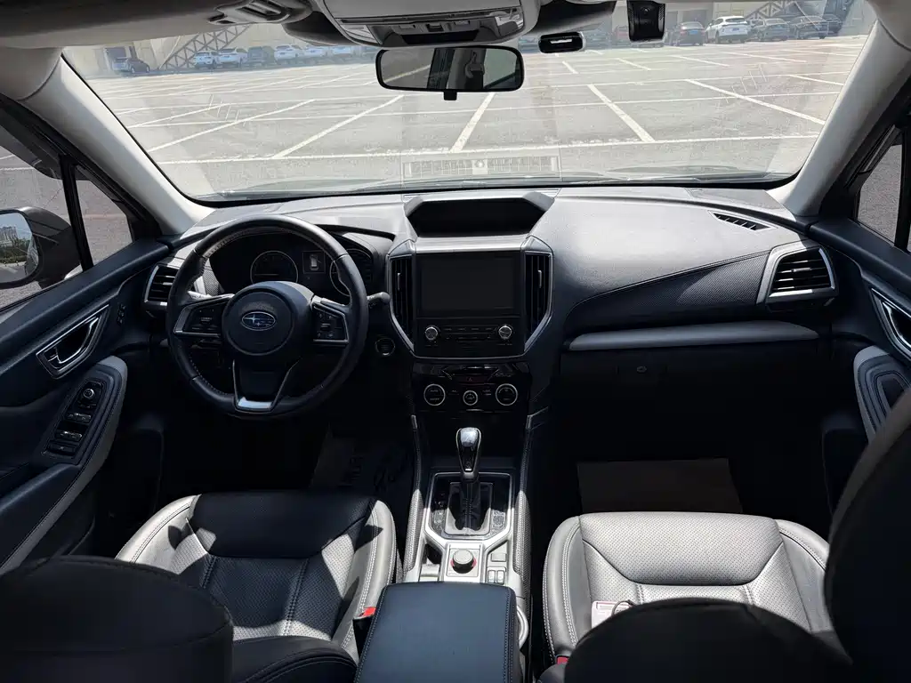 Subaru Forester 2022 — фото 19