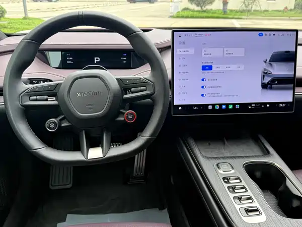 Xiaomi SU7 2024