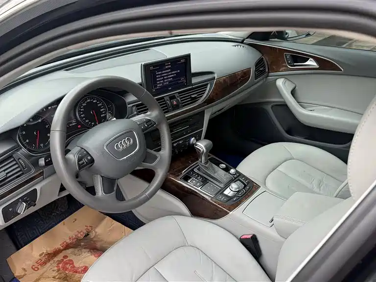 Audi A6L 2014 — фото 9