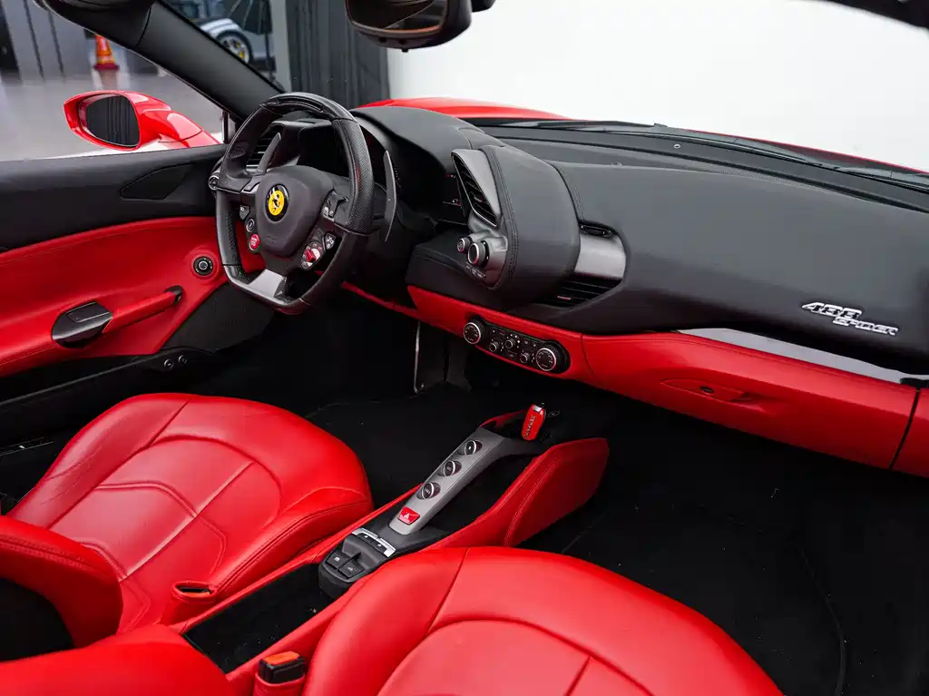 Ferrari 488 2019 — фото 15