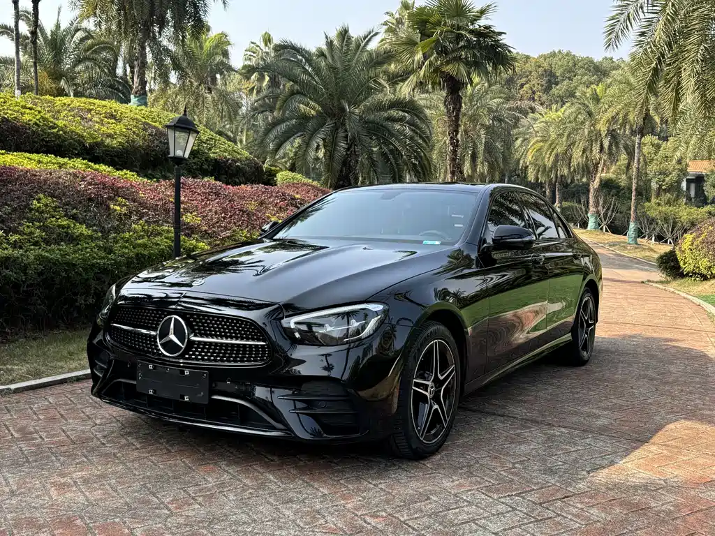 Mercedes-Benz E-Class 2022 — фото 1
