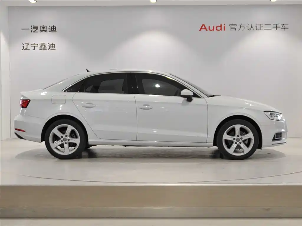 Audi A3 2021 — фото 3