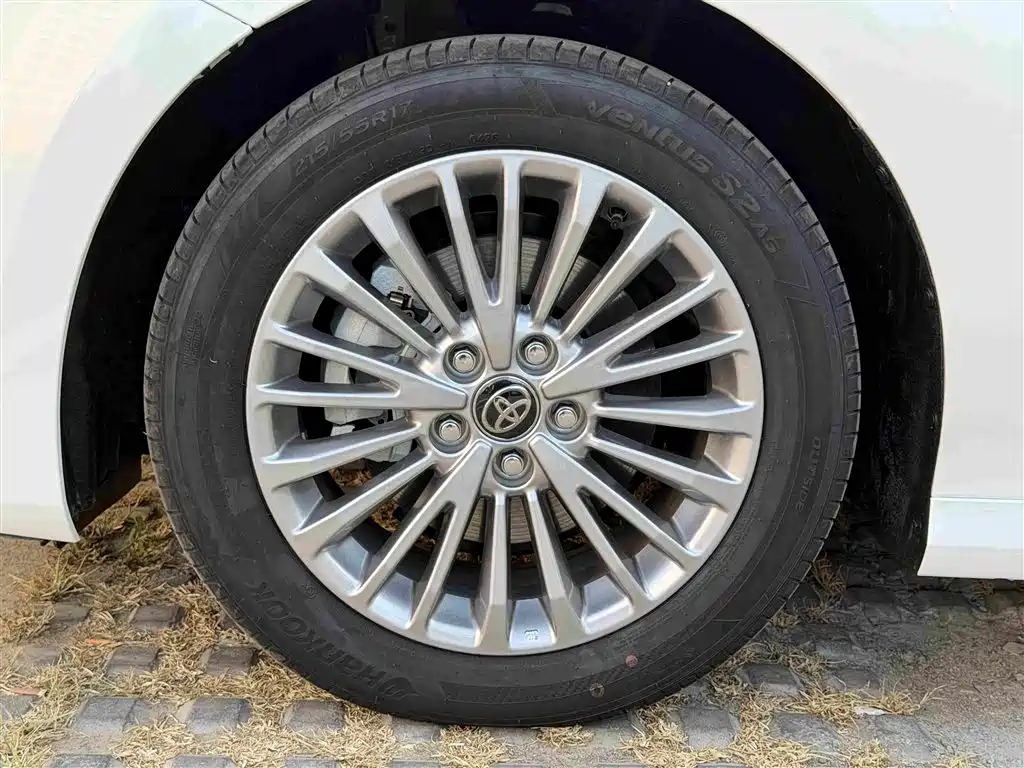 Toyota Camry 2026 — фото 14
