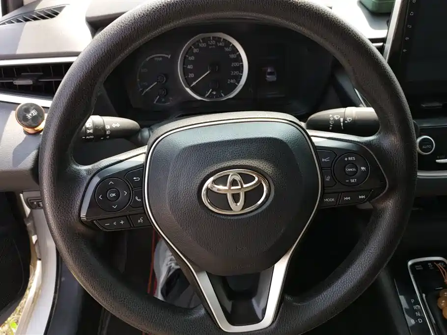 Toyota Corolla 2022 — фото 15