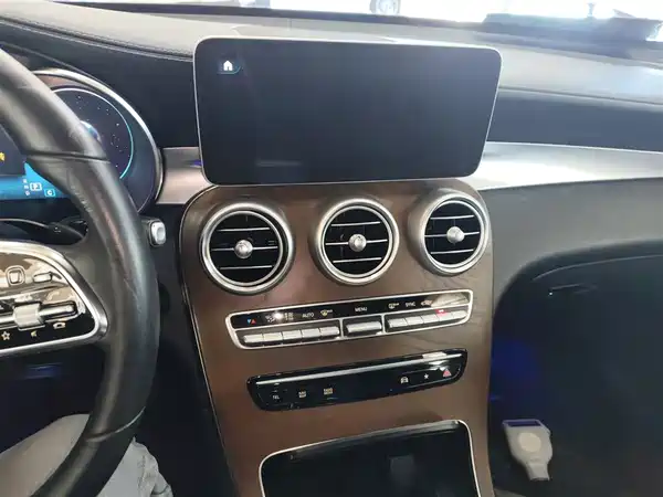 Mercedes-Benz GLC 2020