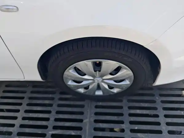 Toyota Yaris L 2019