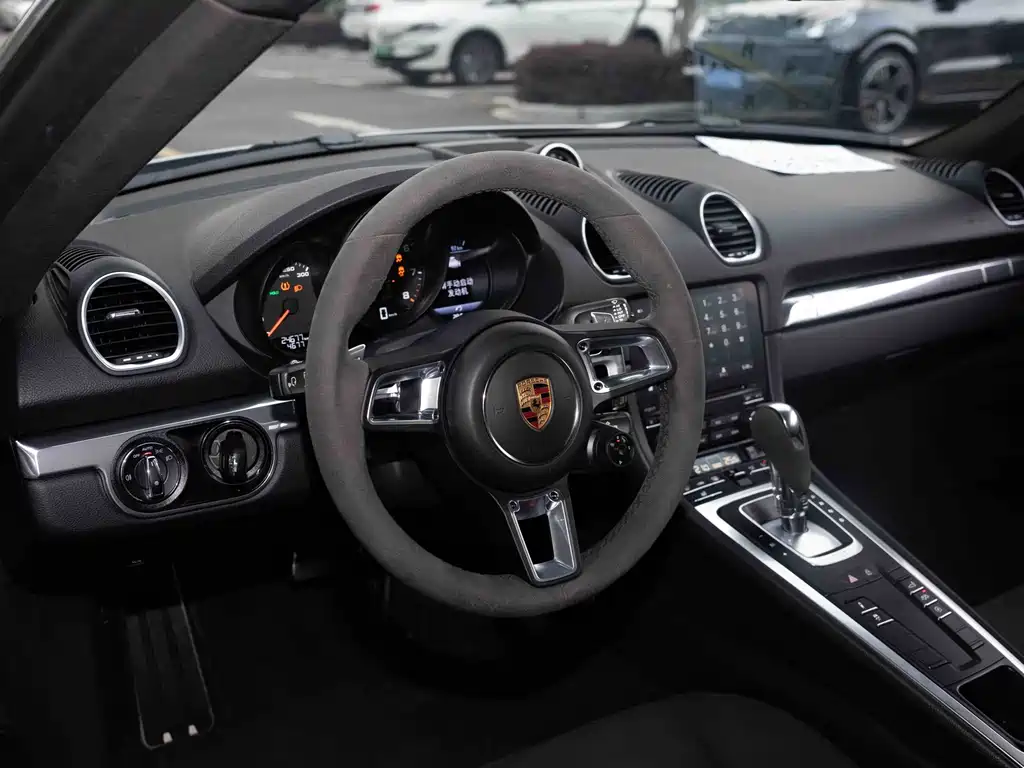 Porsche 718 2022 — фото 13