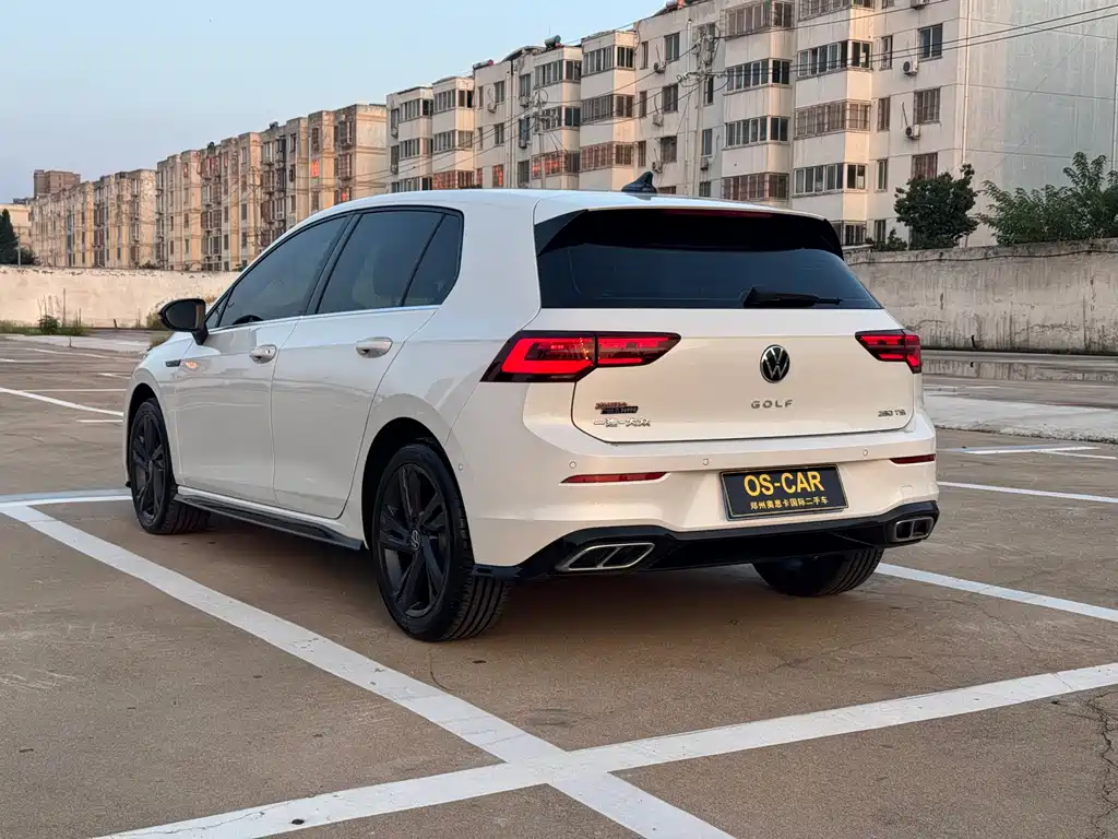 Volkswagen Golf 2022