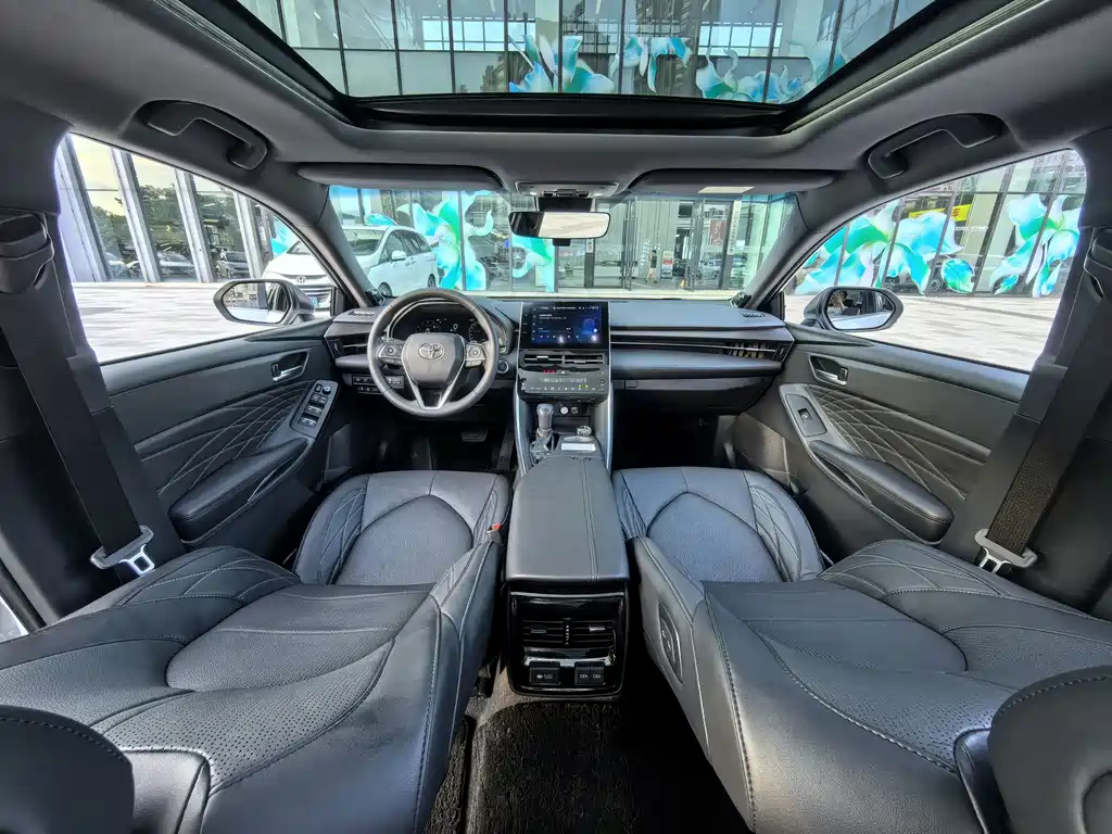 Toyota Avalon 2023 — фото 18