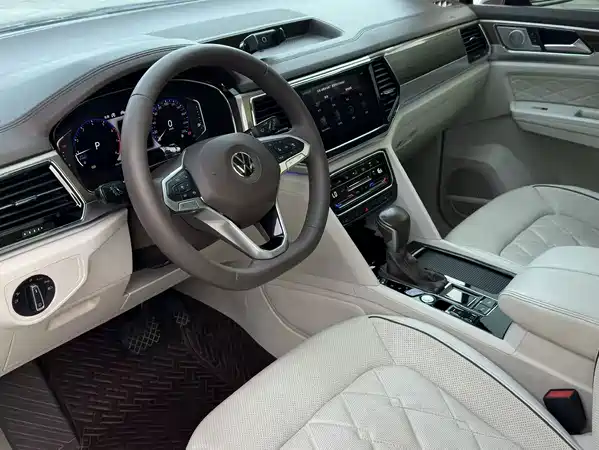 Volkswagen Viloran 2020