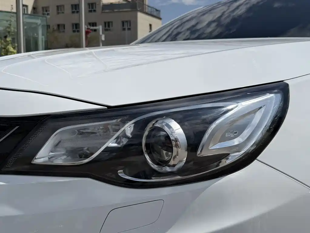 Chevrolet Malibu 2016 — фото 11