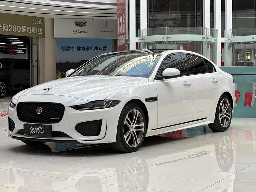Jaguar XEL 2022 — фото 1