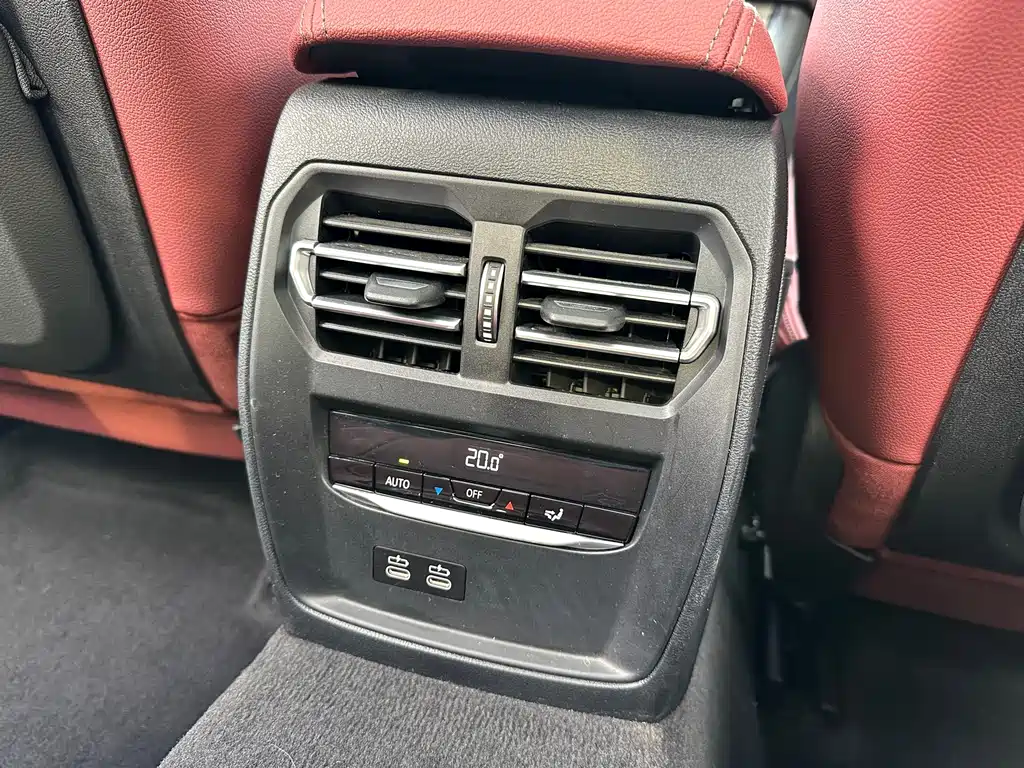 BMW 3 Series 2021 — фото 18