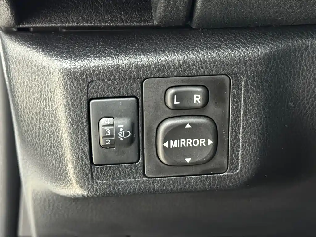 Toyota Vios 2017 — фото 15