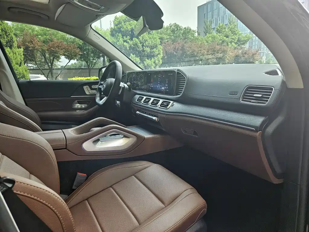 Mercedes-Benz GLS 2025 — фото 10