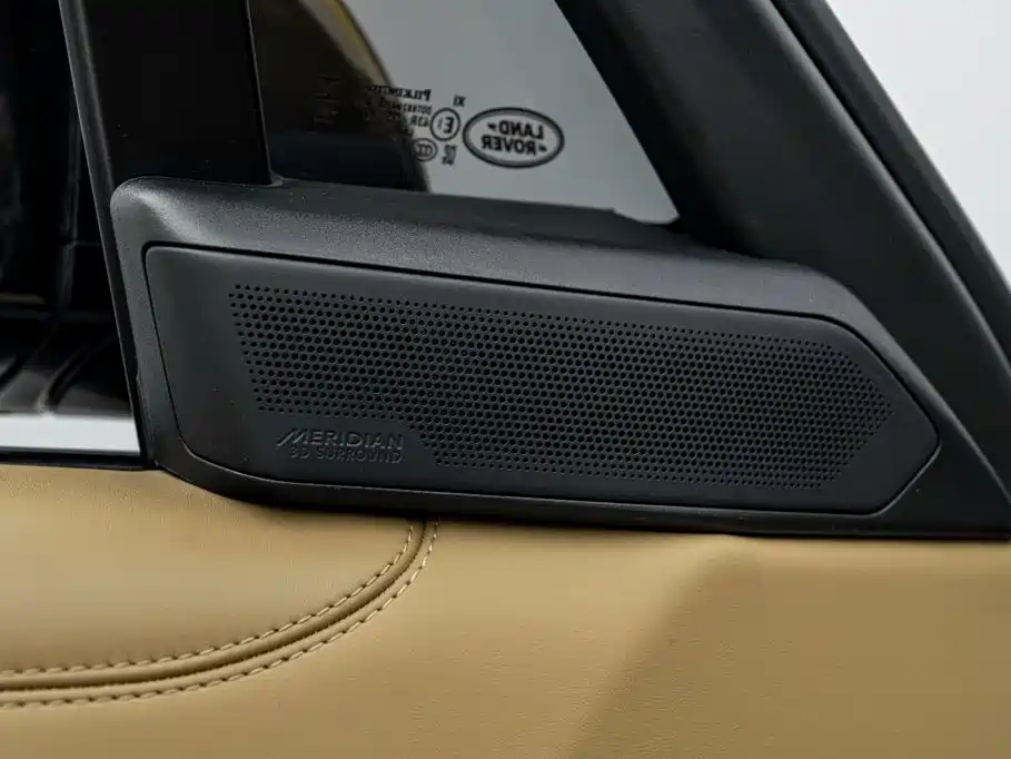 Land Rover Range Rover 2023 — фото 13