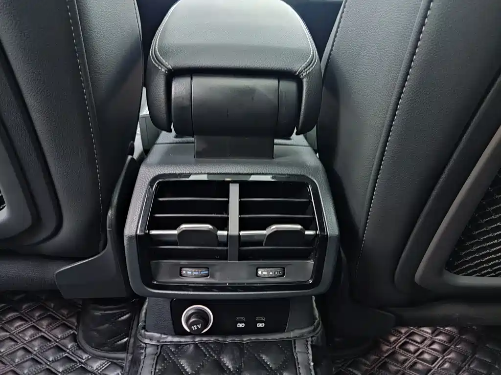 Audi Q3 2022 — фото 13