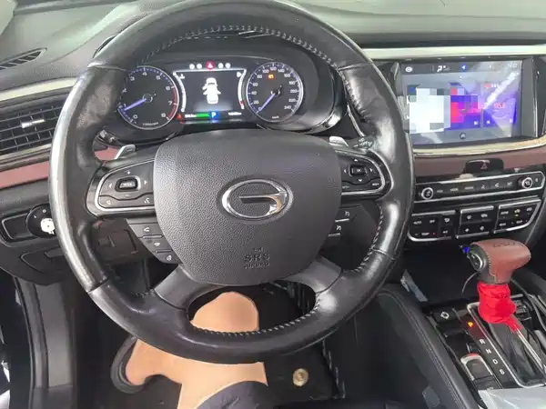 GAC Trumpchi GS8 2017
