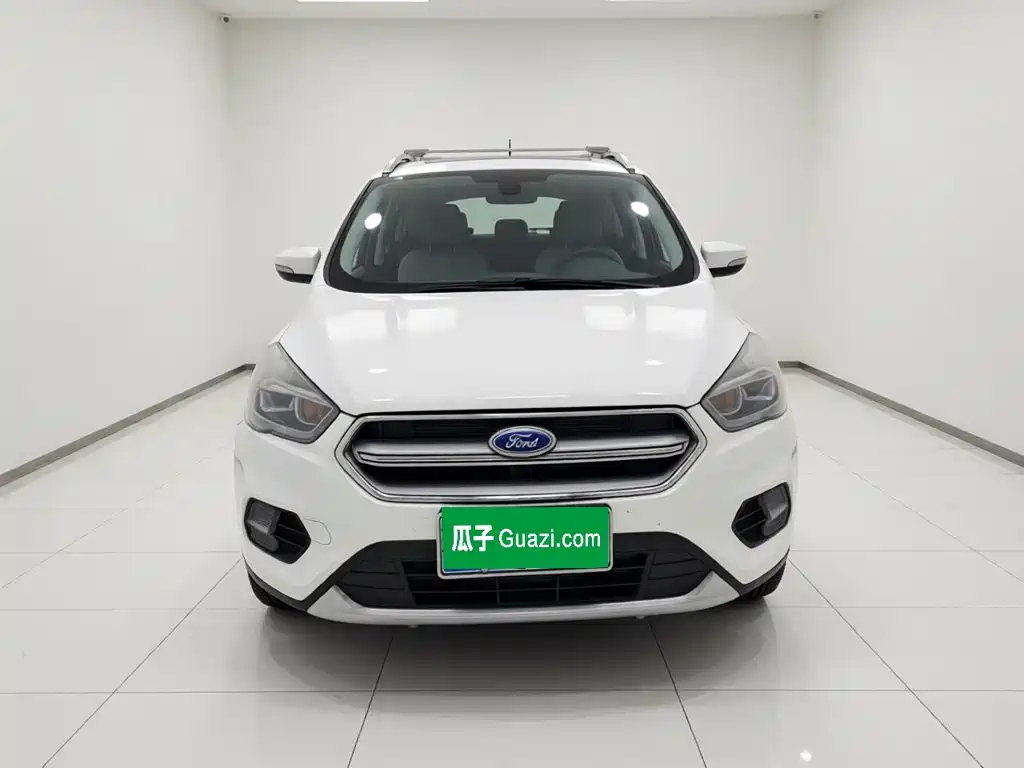 Ford Kuga 2017 — фото 24