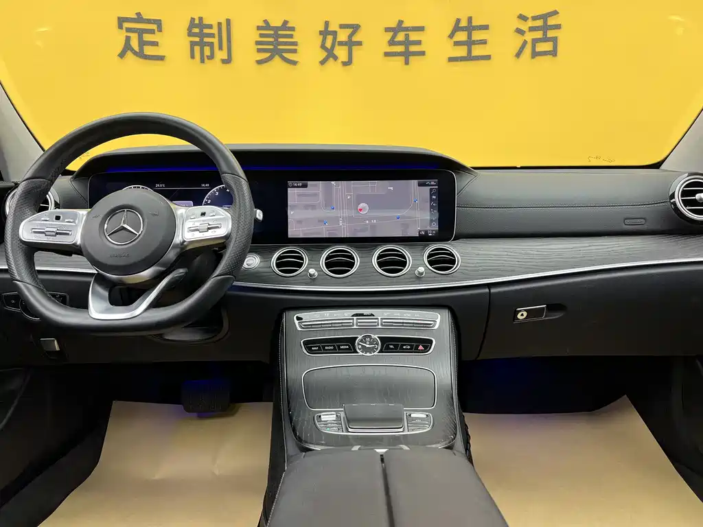 Mercedes-Benz E-Class 2019 — фото 14