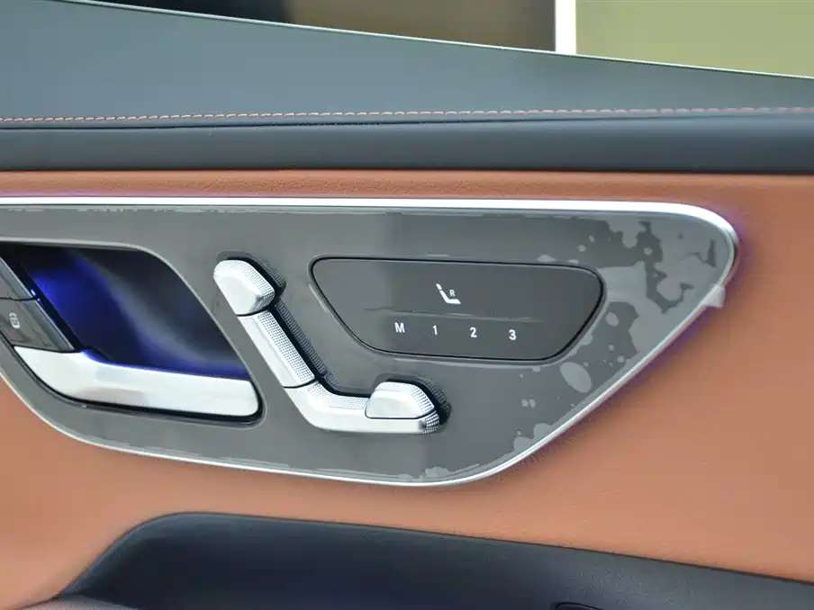 Mercedes-Benz GLC 2025 — фото 11