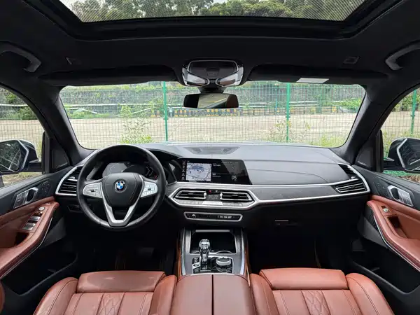 BMW X7 2023