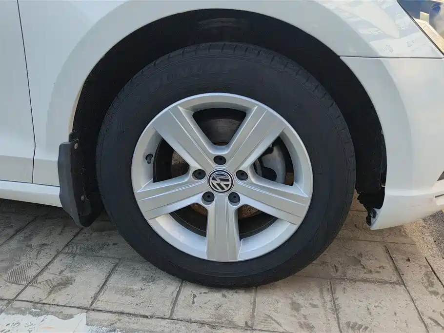 Volkswagen Lamando 2015
