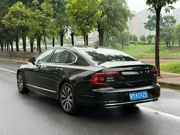 Volvo S90 2021