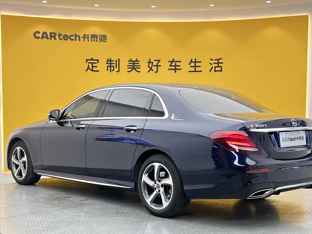 Mercedes-Benz E-Class 2019 — фото 25