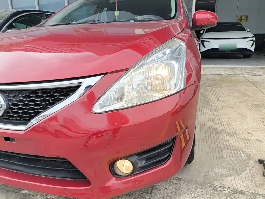 Nissan Tiida 2016 — фото 24