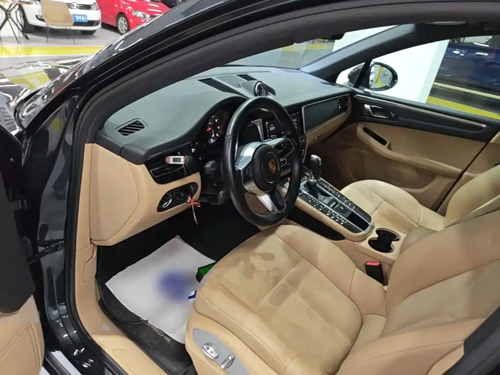 Porsche Macan 2019 — фото 12