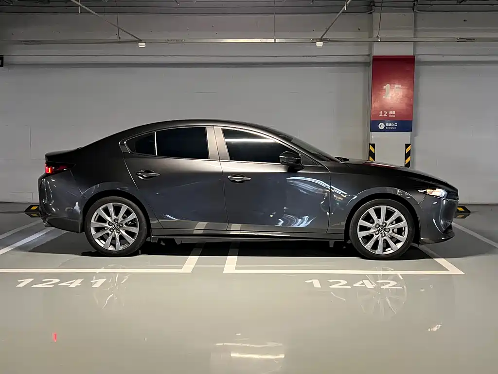 Mazda 3 Angkesela 2021