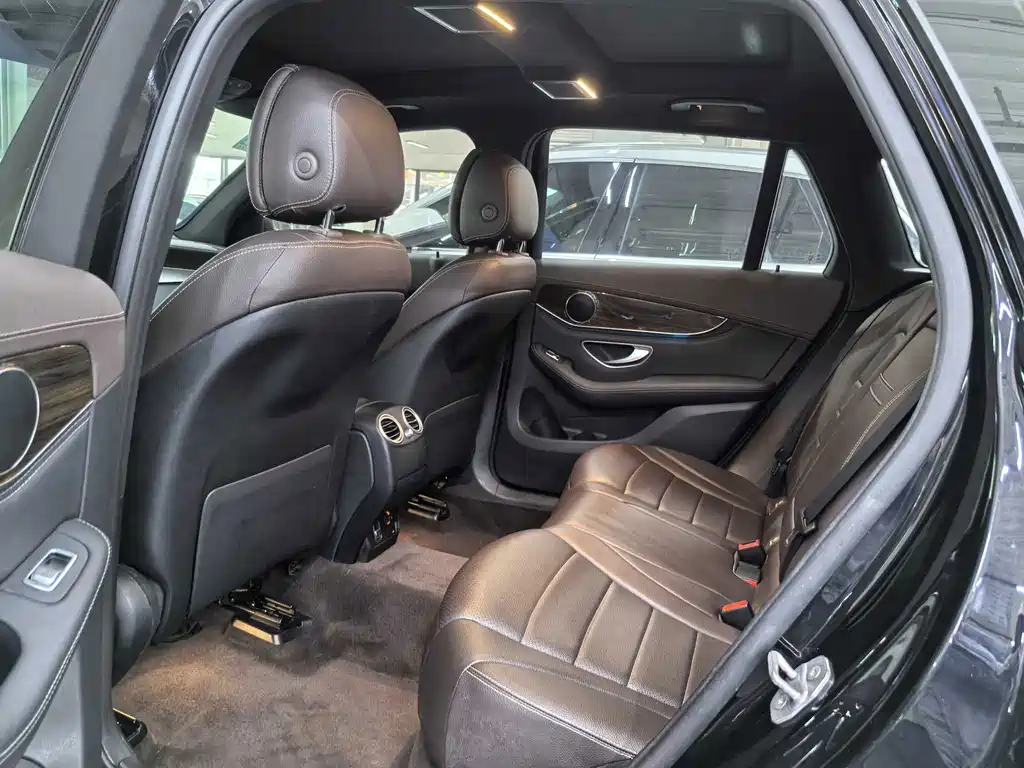 Mercedes-Benz GLC 2019 — фото 10
