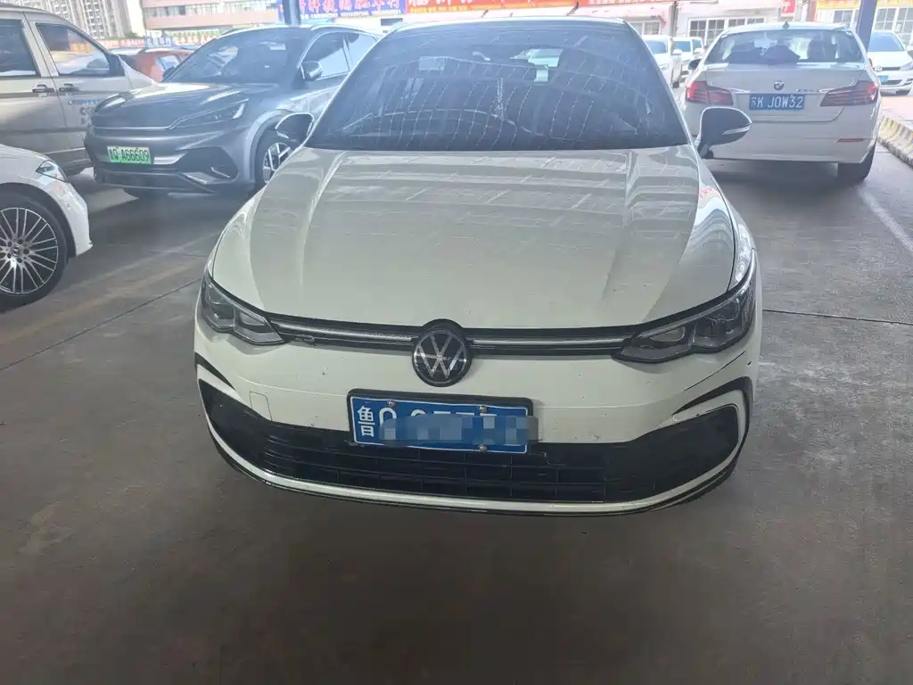 Volkswagen Golf 2023