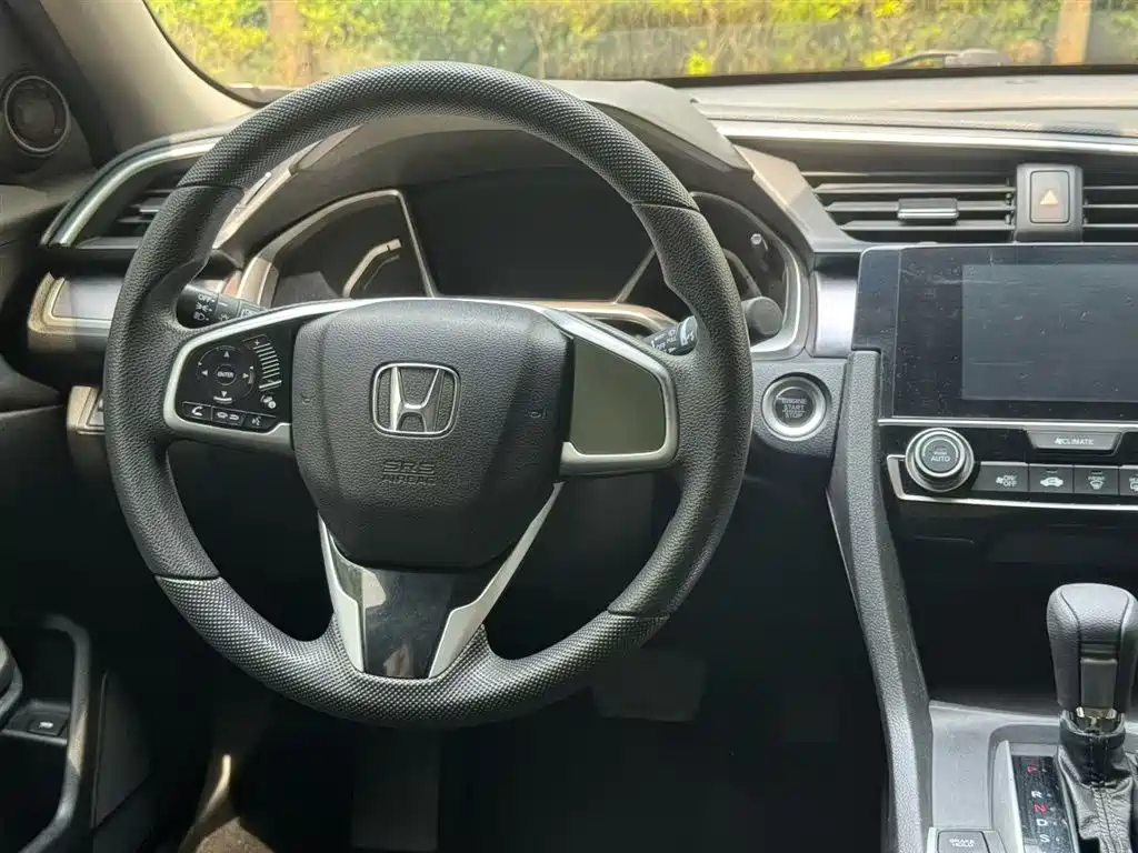 Honda Civic 2018 — фото 5