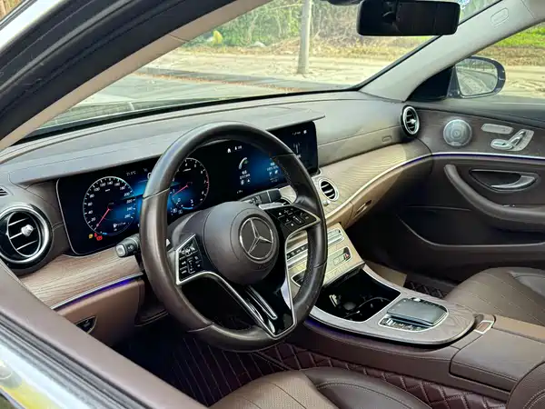 Mercedes-Benz E-Class 2022