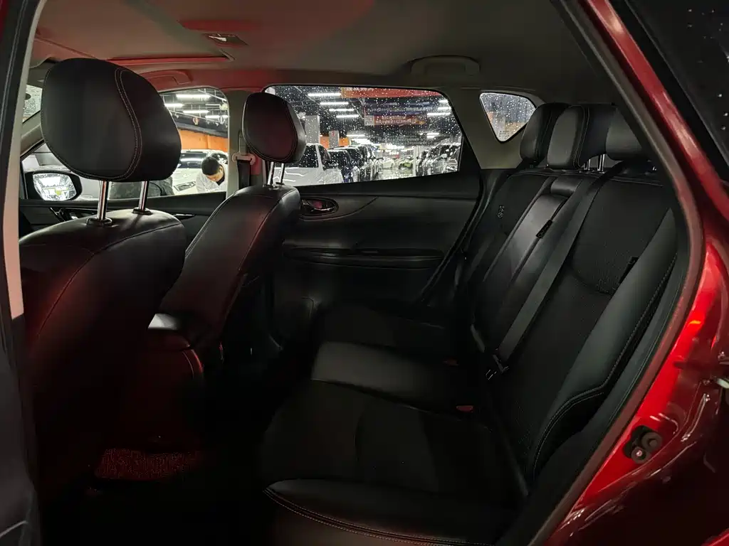 Nissan Tiida 2018