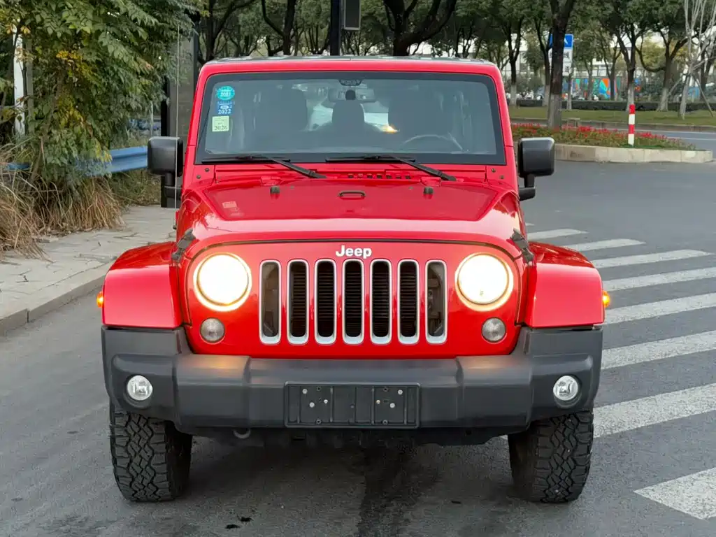 Jeep Wrangler 2018 — фото 2