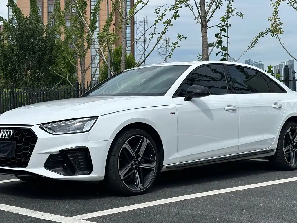 Audi A4L 2024