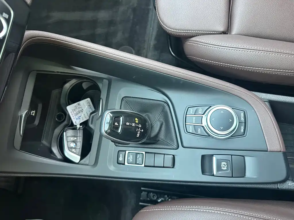 BMW X1 2022 — фото 11