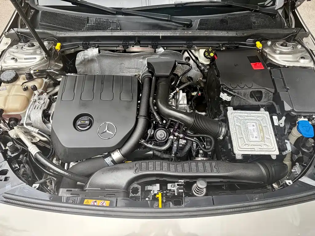 Mercedes-Benz A-Class 2019 — фото 12
